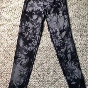 Women’s yoga workout leggings, NWOT, size S